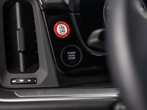 Used 2025 Porsche Cayenne S image 43