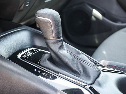 Certified 2025 Toyota Corolla SE w/ Convenience Package FWD image 19