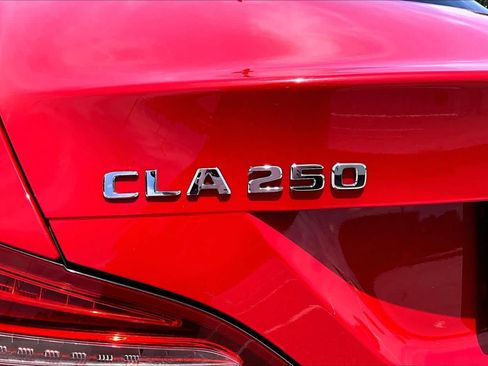 Used 2019 Mercedes-Benz CLA 250 image 10