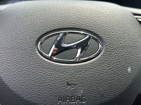 Used 2022 Hyundai Santa Fe Limited image 18