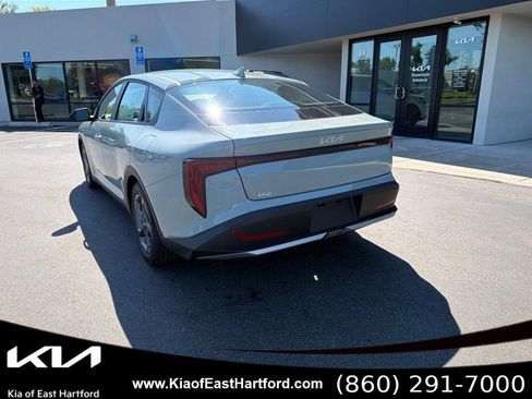 New 2026 Kia K4 FWD image 10