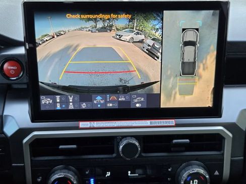 Used 2025 Toyota Tacoma TRD Off-Road AWD/4WD image 14