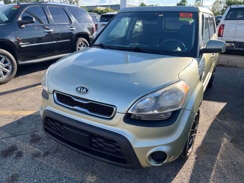 Used 2012 Kia Soul FWD image 4