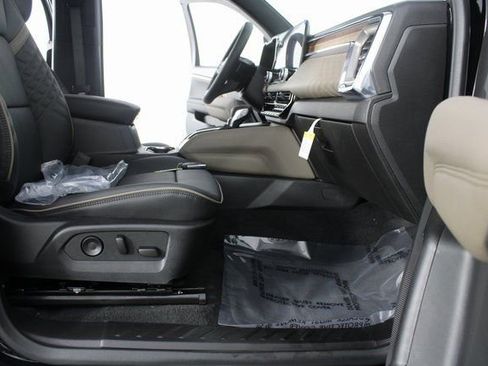 New 2026 GMC Canyon Denali image 23