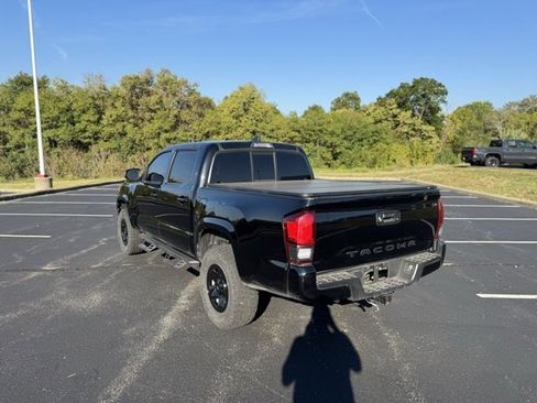 Used 2021 Toyota Tacoma SR w/ SR Convenience Package image 5