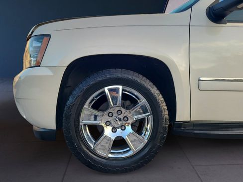 Used 2009 Chevrolet Tahoe LTZ RWD image 9