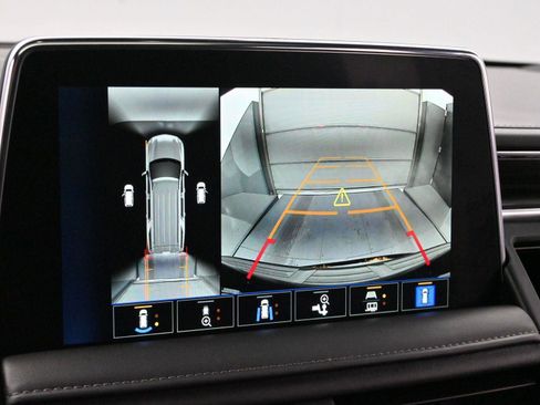 Used 2023 Chevrolet Tahoe Z71 w/ Luxury Package image 20