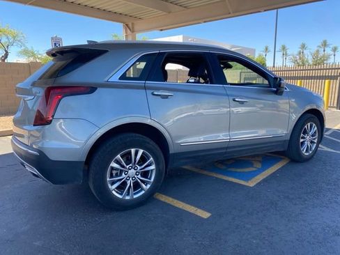Used 2023 Cadillac XT5 Premium Luxury FWD image 3