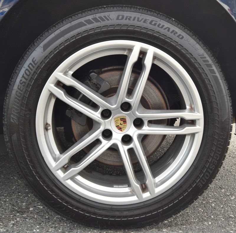 Used 2019 Porsche Macan AWD/4WD image 39