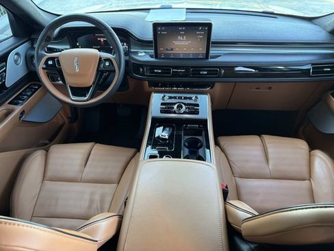 Used 2024 Lincoln Aviator Black Label w/ Class IV Trailer Tow Package AWD/4WD image 26