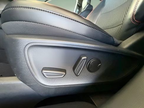 Used 2025 Ford Escape ST-Line image 27