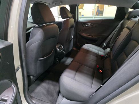 Used 2022 Chevrolet Malibu LT FWD image 18