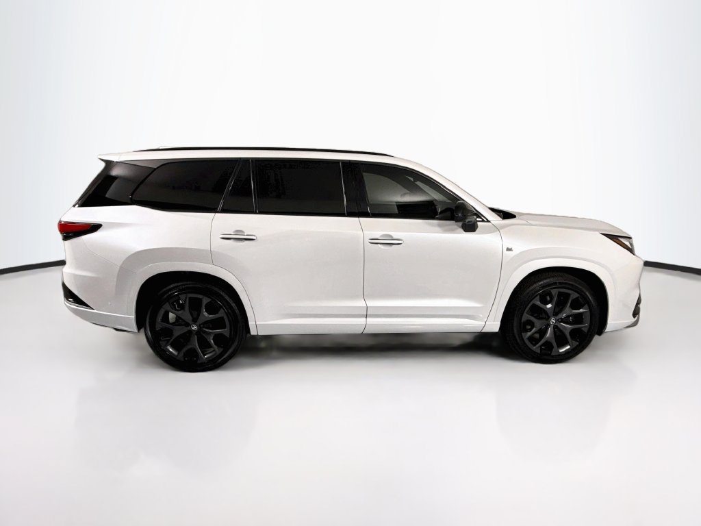 New 2026 Lexus TX 500h AWD w/ Technology Package image 4
