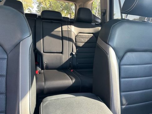 Certified 2023 Volkswagen Atlas SEL Premium AWD/4WD image 40