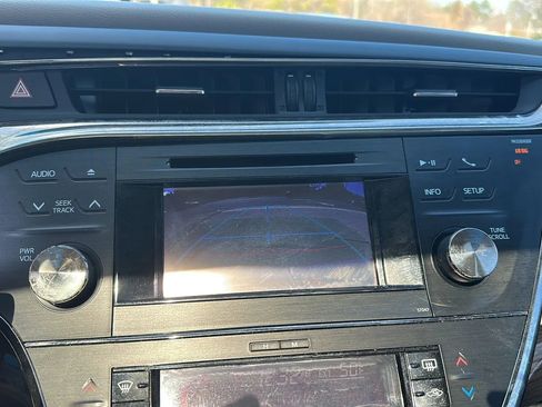 Used 2013 Toyota Avalon XLE Premium image 33