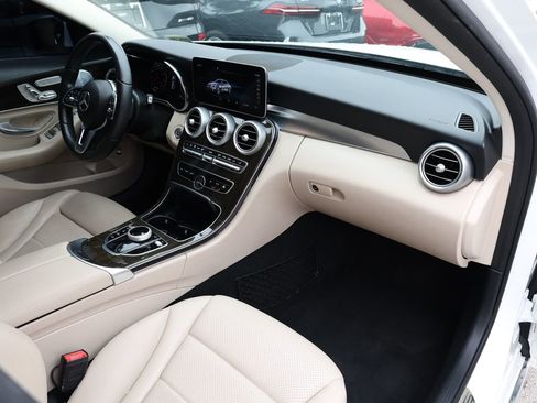 Used 2021 Mercedes-Benz C 300 4MATIC Sedan image 22