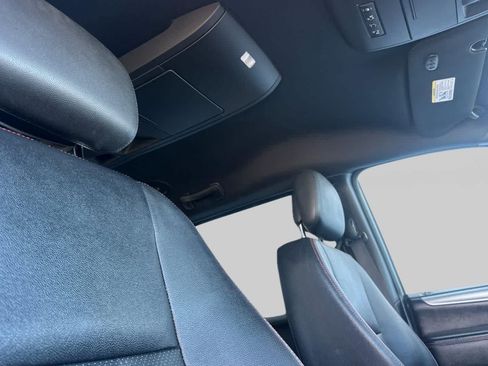 Used 2019 Dodge Grand Caravan GT FWD image 19