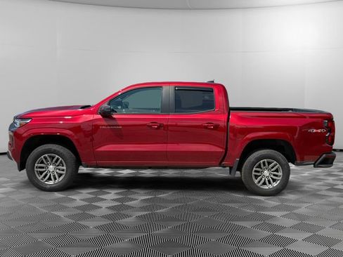 Used 2024 Chevrolet Colorado LT w/ LT Convenience Package AWD/4WD image 2