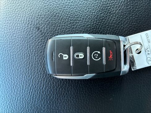 Used 2024 RAM 1500 Big Horn AWD/4WD image 34