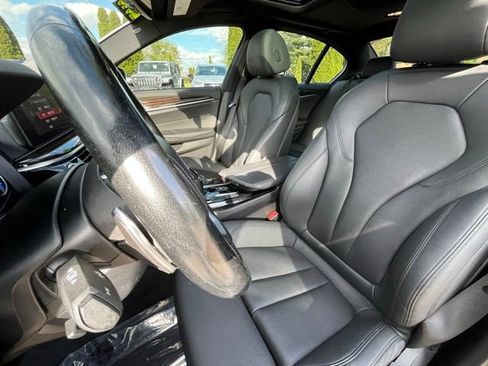 Used 2019 BMW 530i xDrive w/ Convenience Package AWD/4WD image 21