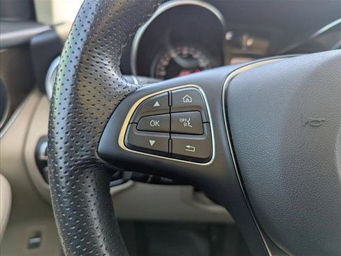 Used 2019 Mercedes-Benz GLC 300 image 13