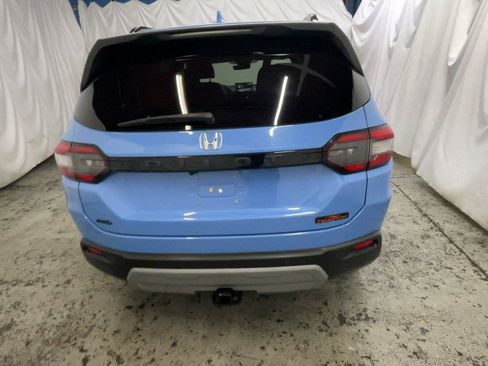 Used 2025 Honda Pilot TrailSport image 7