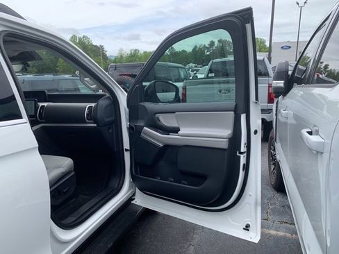 New 2025 Ford Expedition Active RWD image 13