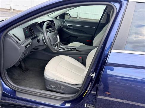 Used 2022 Hyundai Sonata Limited FWD image 12