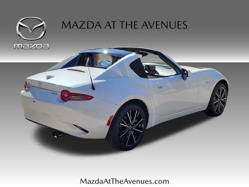 New 2026 MAZDA MX-5 Miata RF Grand Touring RWD image 5