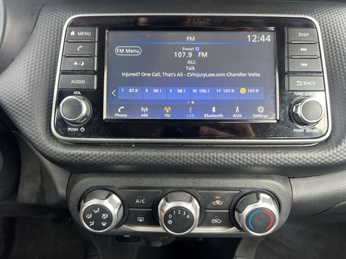 Certified 2021 Nissan Kicks S image 22