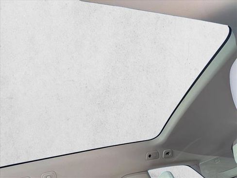 New 2025 Volvo EX90 Plus w/ Protection Package Premier image 17