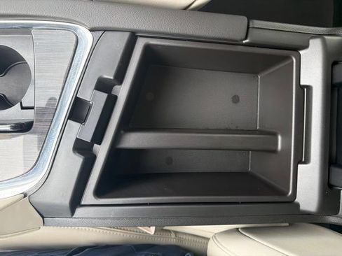 Used 2023 Buick Enclave Essence FWD image 28