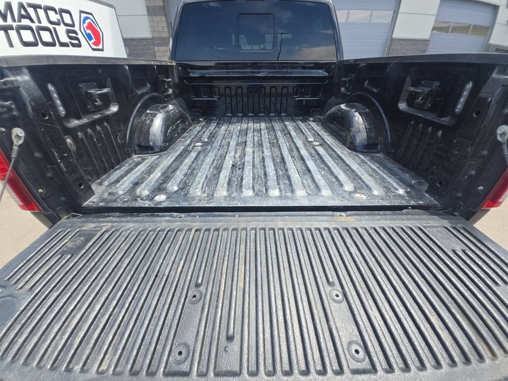Used 2019 Ford F150 Lariat w/ Equipment Group 502A Luxury AWD/4WD image 17