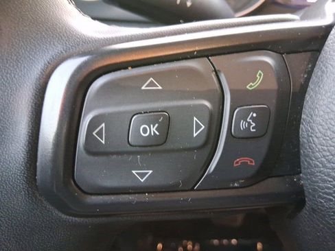 Used 2023 Jeep Gladiator Sport image 23