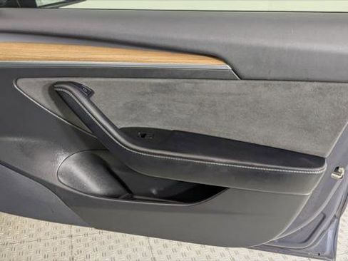 Used 2021 Tesla Model 3 Standard Range Plus image 22