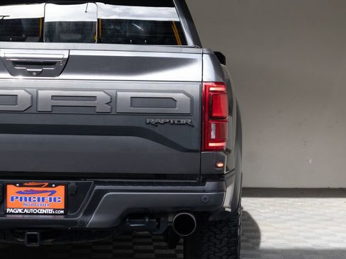 Used 2019 Ford F150 Raptor w/ Equipment Group 802A Luxury AWD/4WD image 13