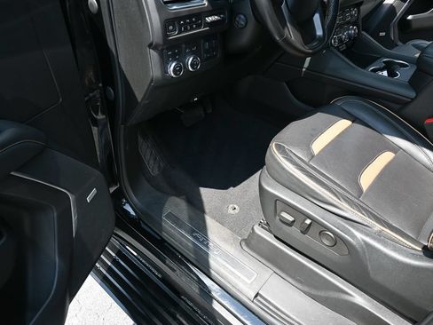 Used 2022 GMC Yukon AT4 AWD/4WD image 7