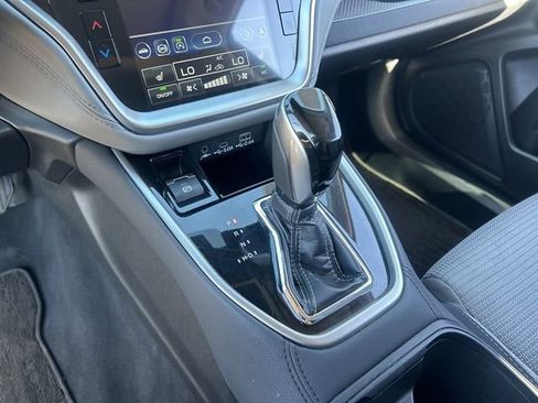 Used 2025 Subaru Outback Premium AWD/4WD image 26