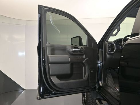 Used 2023 Chevrolet Silverado 2500 LTZ AWD/4WD image 10