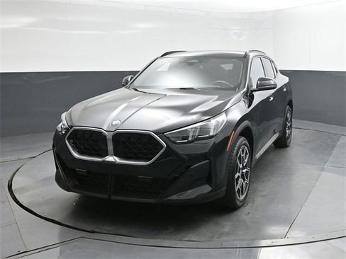 Certified 2025 BMW X2 xDrive28i w/ Premium Package image 30