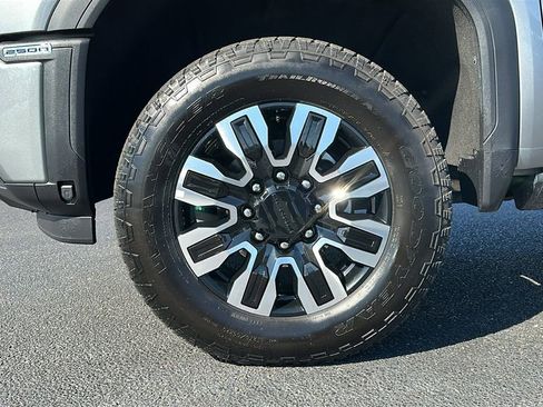 Certified 2025 GMC Sierra 2500 Denali Ultimate image 14