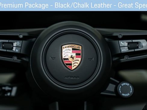 Used 2025 Porsche Macan 4S Electric AWD/4WD image 41