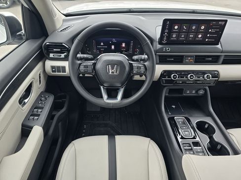 New 2026 Honda Pilot Touring image 14