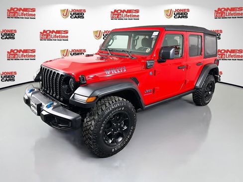 Used 2023 Jeep Wrangler Unlimited w/ Cold Weather Group image 14