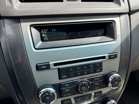 Used 2012 Ford Fusion SEL image 40