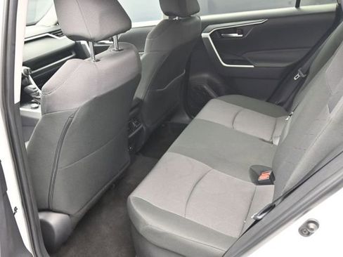 Used 2025 Toyota RAV4 XLE image 18