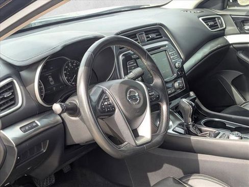 Used 2022 Nissan Maxima SV w/ Floor Mat Group image 10
