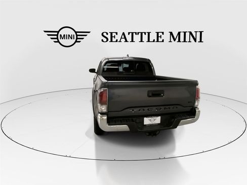 Used 2023 Toyota Tacoma TRD Off-Road w/ Black Out Package (TMS) image 9