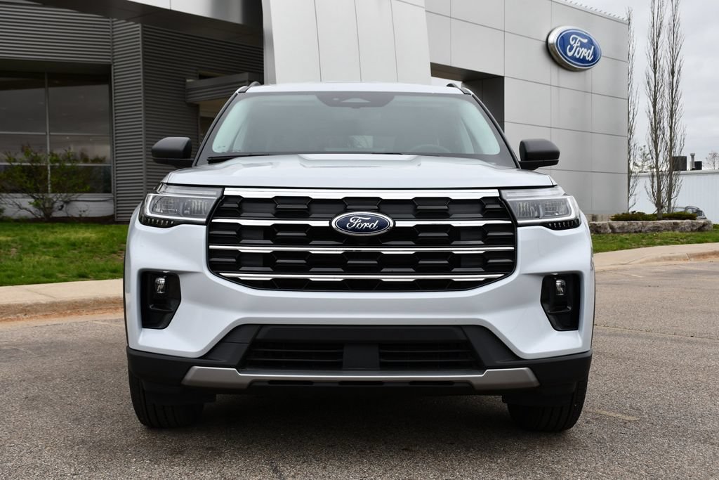 Used 2026 Ford Explorer Active w/ Active Comfort Package AWD/4WD image 10