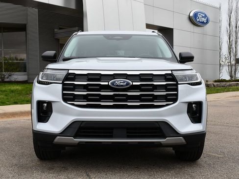 Used 2026 Ford Explorer Active w/ Active Comfort Package AWD/4WD image 10